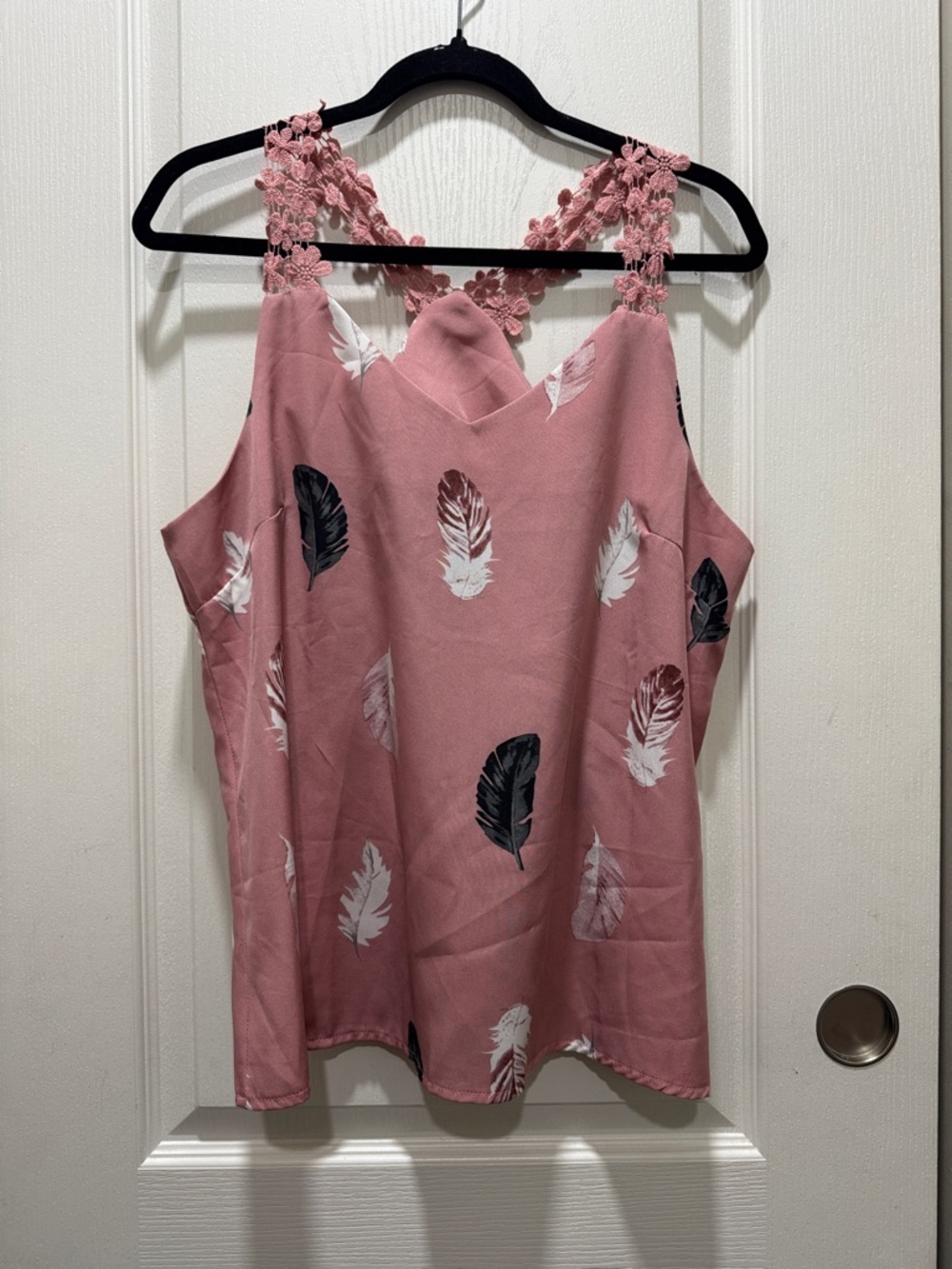 SHEIN Pink Feather-Print Crochet Strap Cami